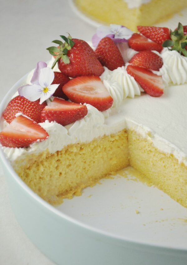 La Mejor Torta Tres Leches: Fácil y Esponjosa