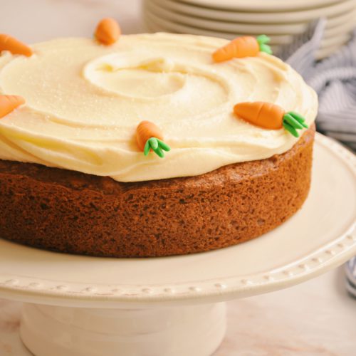 Carrot Cake con Frosting de Queso Crema (Súper Húmeda) | Lucia Paula