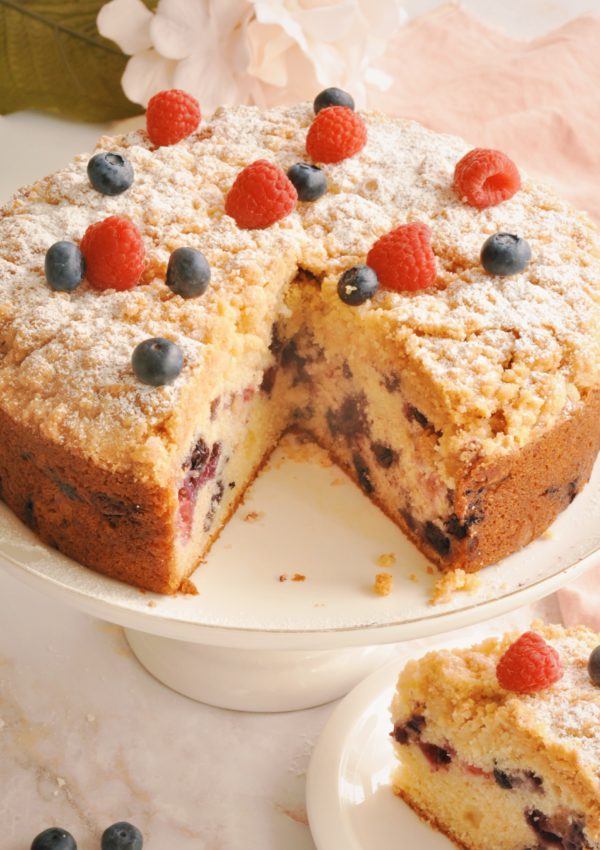 Blueberry & Raspberry Crumble Cake