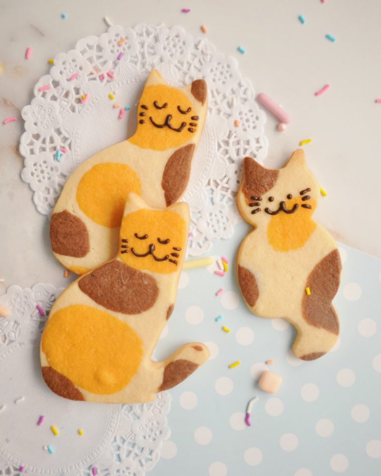 Super Cute Decorated Kitten Cookies | Lucia Paula