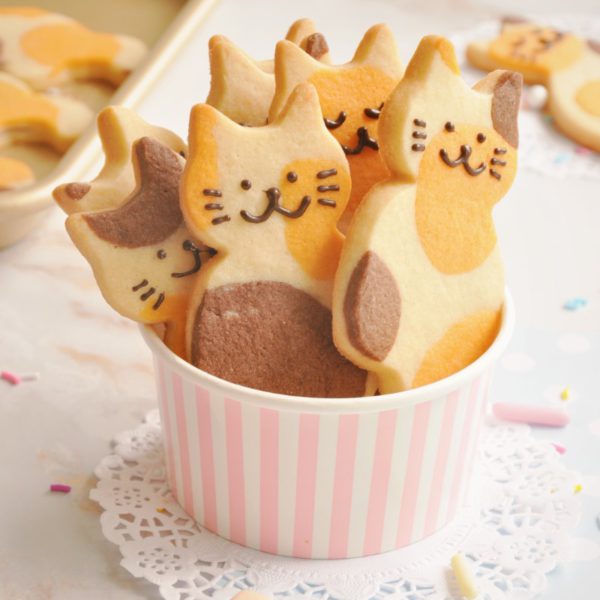 Super Cute Decorated Kitten Cookies
