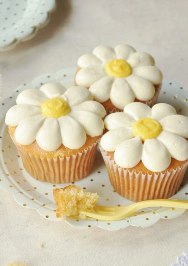 Super Cute Daisy Cupcakes