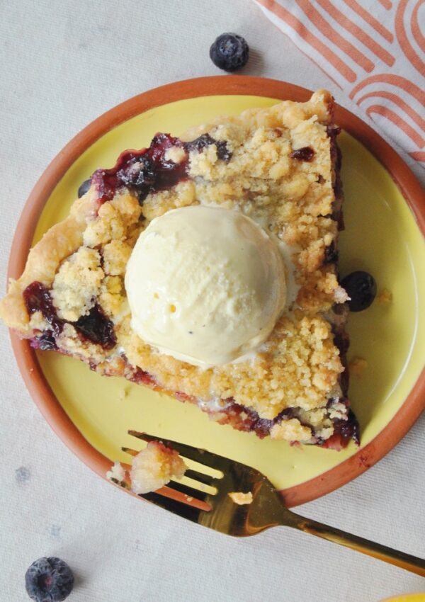 Peach Blueberry Pie with Crumble